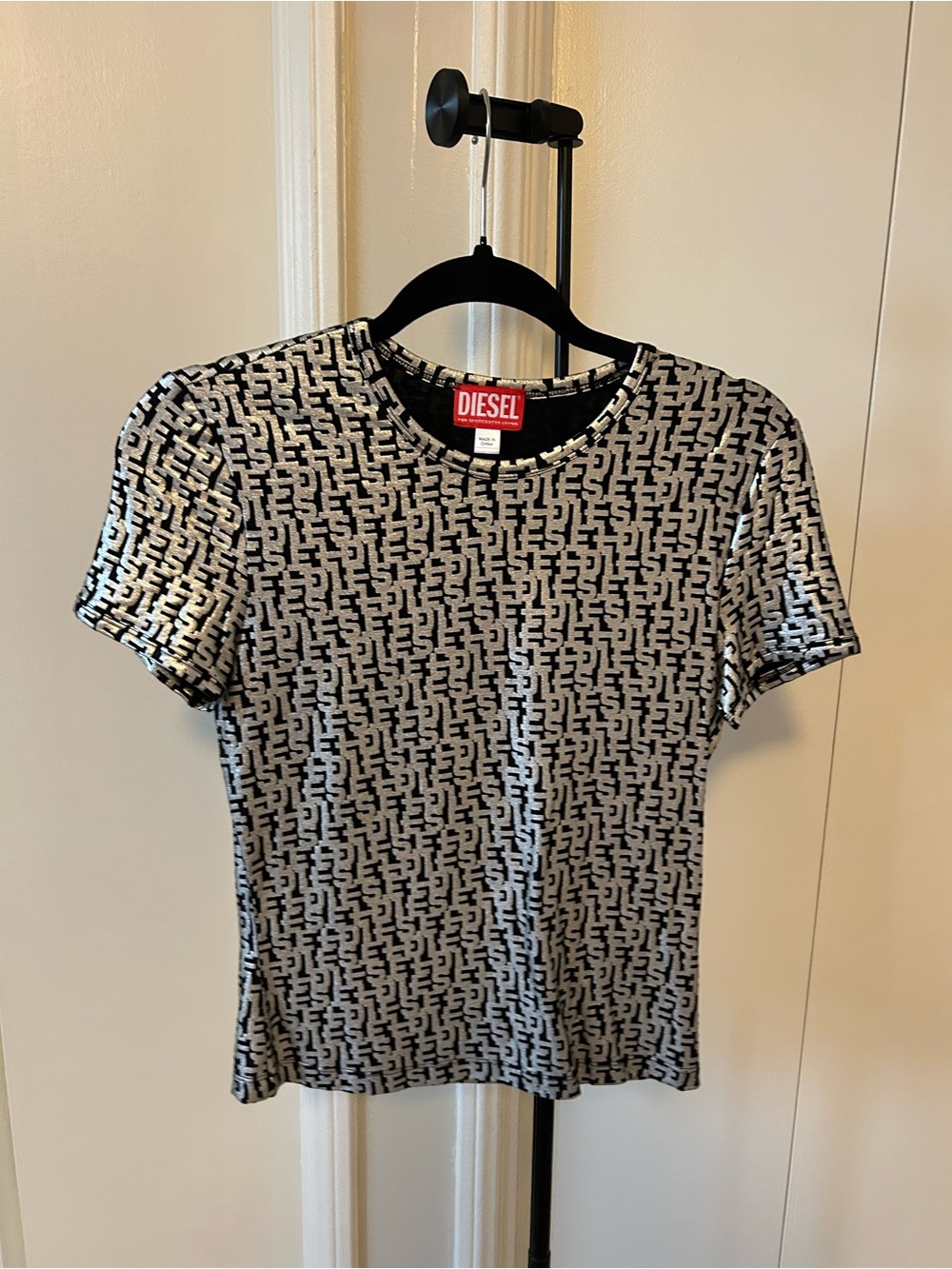 Diesel Silver Metallic Short Sleeve Logo-Print Top - Small - Picture 4 of 11